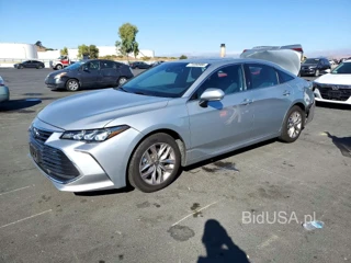 TOYOTA AVALON XLE