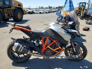KTM 1290 SUPER DUKE GT