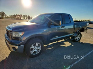 TOYOTA TUNDRA SR5