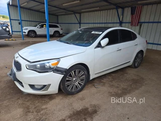 KIA CADENZA PREMIUM