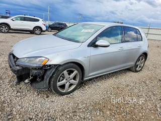 VOLKSWAGEN E-GOLF SEL PREMIUM
