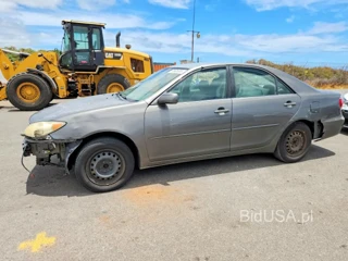 TOYOTA CAMRY STANDARD