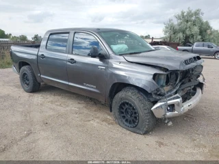 TOYOTA TOYOTA TUNDRA SR5 5.7L V8