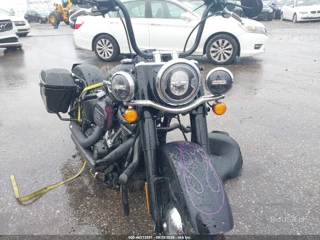 HARLEY-DAVIDSON HARLEY-DAVIDSON FLHCS