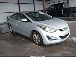 HYUNDAI HYUNDAI ELANTRA SE