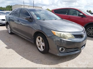 TOYOTA TOYOTA CAMRY SE