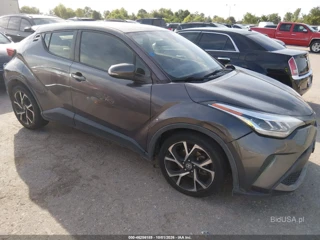 TOYOTA TOYOTA C-HR XLE