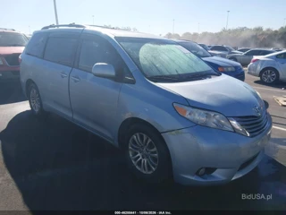 TOYOTA TOYOTA SIENNA XLE 8 PASSENGER