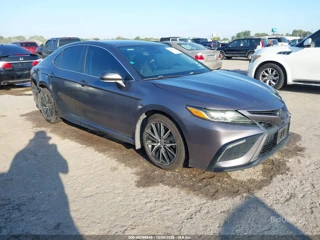 TOYOTA TOYOTA CAMRY SE
