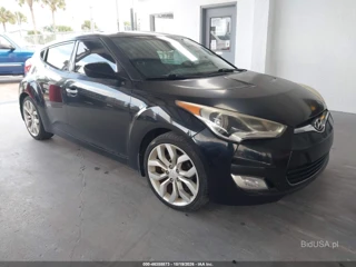 HYUNDAI HYUNDAI VELOSTER BASE W/RED/BLACK