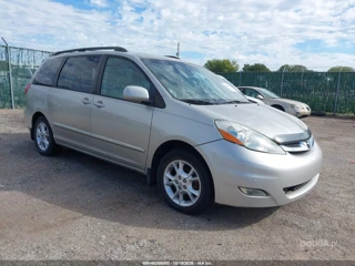 TOYOTA TOYOTA SIENNA XLE LIMITED