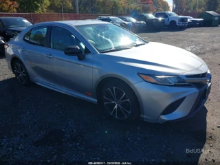 TOYOTA TOYOTA CAMRY SE