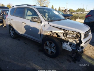 TOYOTA TOYOTA RAV4