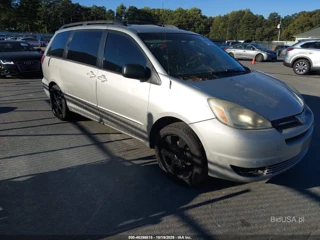 TOYOTA TOYOTA SIENNA LE