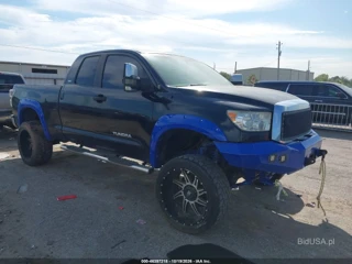 TOYOTA TOYOTA TUNDRA SR5 V8