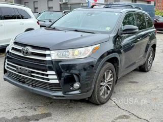 TOYOTA HIGHLANDER XLE