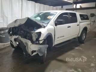 NISSAN TITAN XE