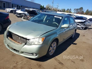 TOYOTA AVALON XLS