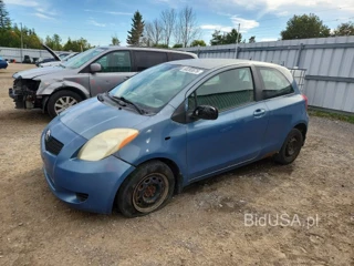 TOYOTA YARIS BASE
