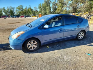 TOYOTA PRIUS BASE