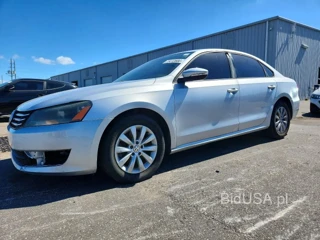 VOLKSWAGEN PASSAT S
