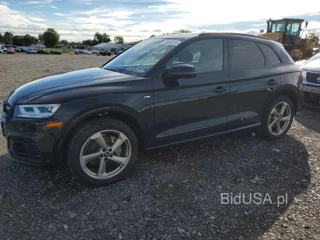 AUDI Q5 TITANIUM PREMIUM PLUS