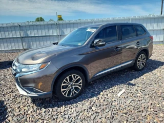 MITSUBISHI OUTLANDER SE