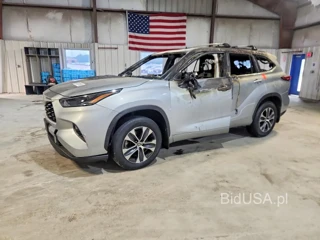 TOYOTA HIGHLANDER XLE