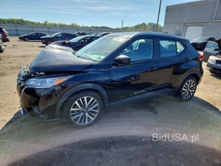 NISSAN KICKS SV