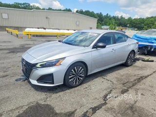 NISSAN ALTIMA SV