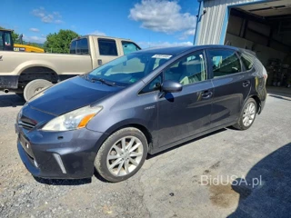 TOYOTA PRIUS V FIVE
