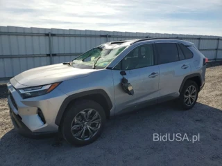 TOYOTA RAV4 XLE PREMIUM