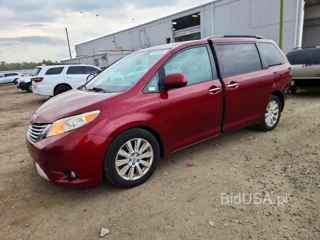 TOYOTA SIENNA XLE 7-PASSENGER