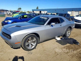 DODGE CHALLENGER SXT