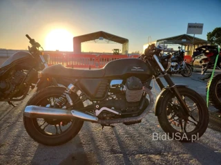 MOTO GUZZI V7 CLASSIC