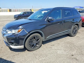 MITSUBISHI OUTLANDER SE