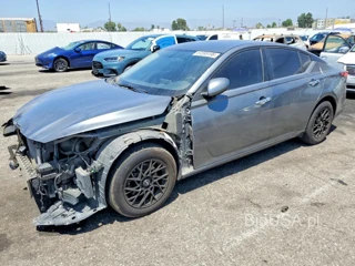 NISSAN ALTIMA S
