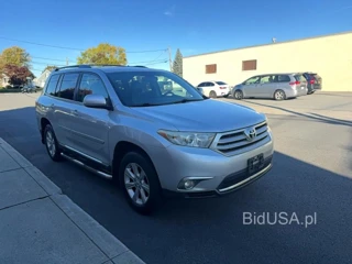 TOYOTA HIGHLANDER SE