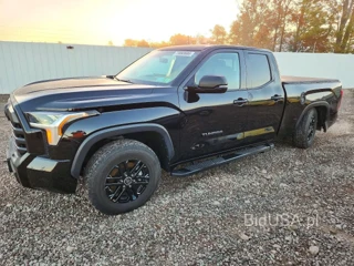 TOYOTA TUNDRA SR5