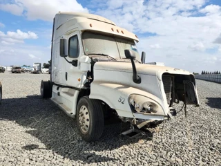 FREIGHTLINER CASCADIA 125