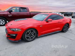 FORD MUSTANG GT