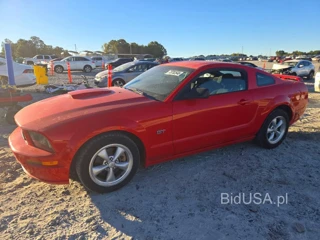 FORD MUSTANG GT