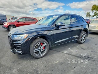 AUDI Q5 E PREMIUM PLUS 55