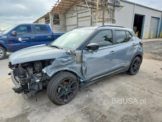 NISSAN KICKS SR