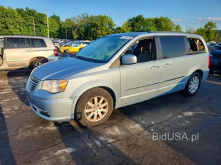 CHRYSLER TOWN & COUNTRY TOURING