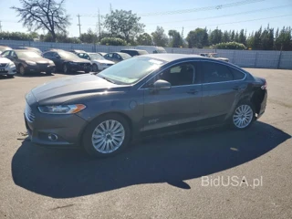 FORD FUSION SE PHEV