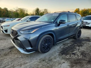 TOYOTA HIGHLANDER XSE