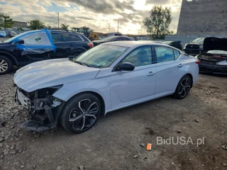NISSAN ALTIMA SR