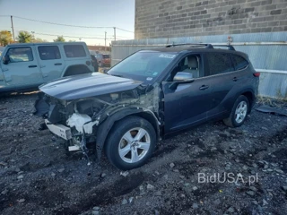 TOYOTA HIGHLANDER LE