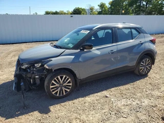 NISSAN KICKS SV